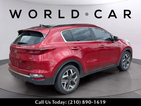 Used 2022 Kia Sportage EX w/ EX Technology Package FWD image 7