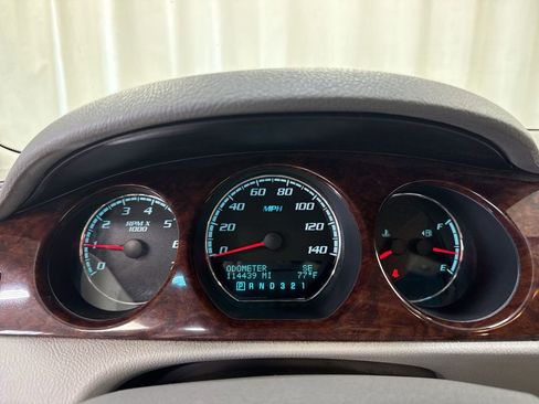 Used 2011 Buick Lucerne CXL FWD image 15