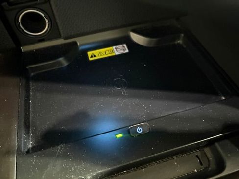 Used 2022 Toyota Camry XSE image 13