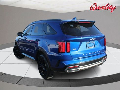 Used 2022 Kia Sorento SX image 5