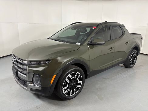 Used 2025 Hyundai Santa Cruz Limited AWD/4WD image 4