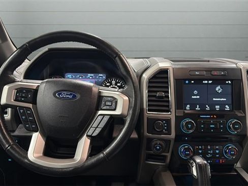 Used 2017 Ford F150 Lariat w/ Equipment Group 501A Mid image 11