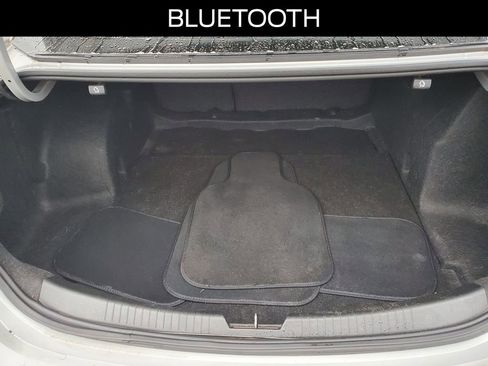 Used 2020 Chevrolet Malibu LT image 6