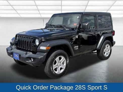 Used 2019 Jeep Wrangler Sport AWD/4WD image 4