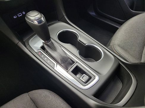 Used 2019 Chevrolet Equinox LT FWD image 26