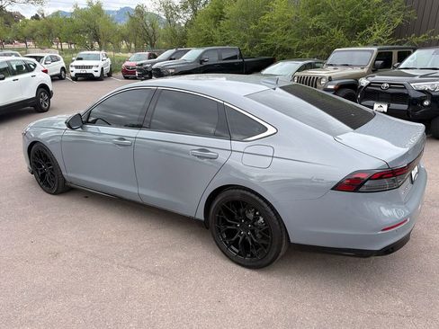 Used 2024 Honda Accord Touring image 5