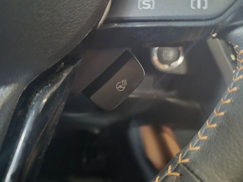 Used 2025 Subaru Forester Touring w/ Popular Package - Touring image 23