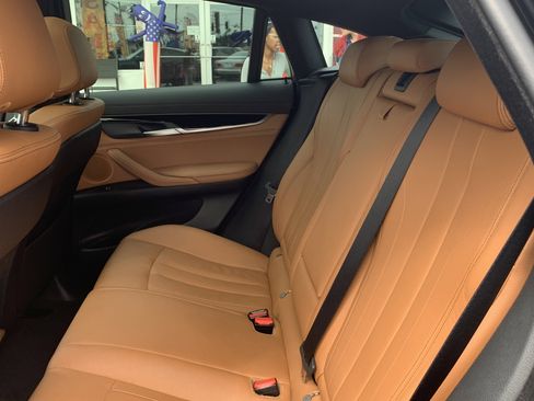 Used 2019 BMW X6 sDrive35i w/ M Sport Package image 37