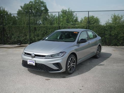New 2025 Volkswagen Jetta Sport FWD image 4