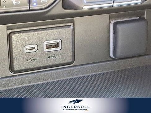 Used 2024 Chevrolet Suburban High Country image 37