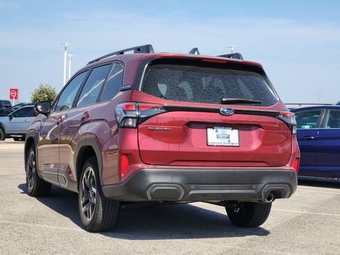 Used 2025 Subaru Forester Limited AWD/4WD image 4