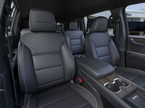 New 2026 GMC Acadia Denali w/ Super Cruise Package FWD image 18