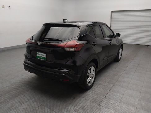 Used 2024 Nissan Kicks S FWD image 9