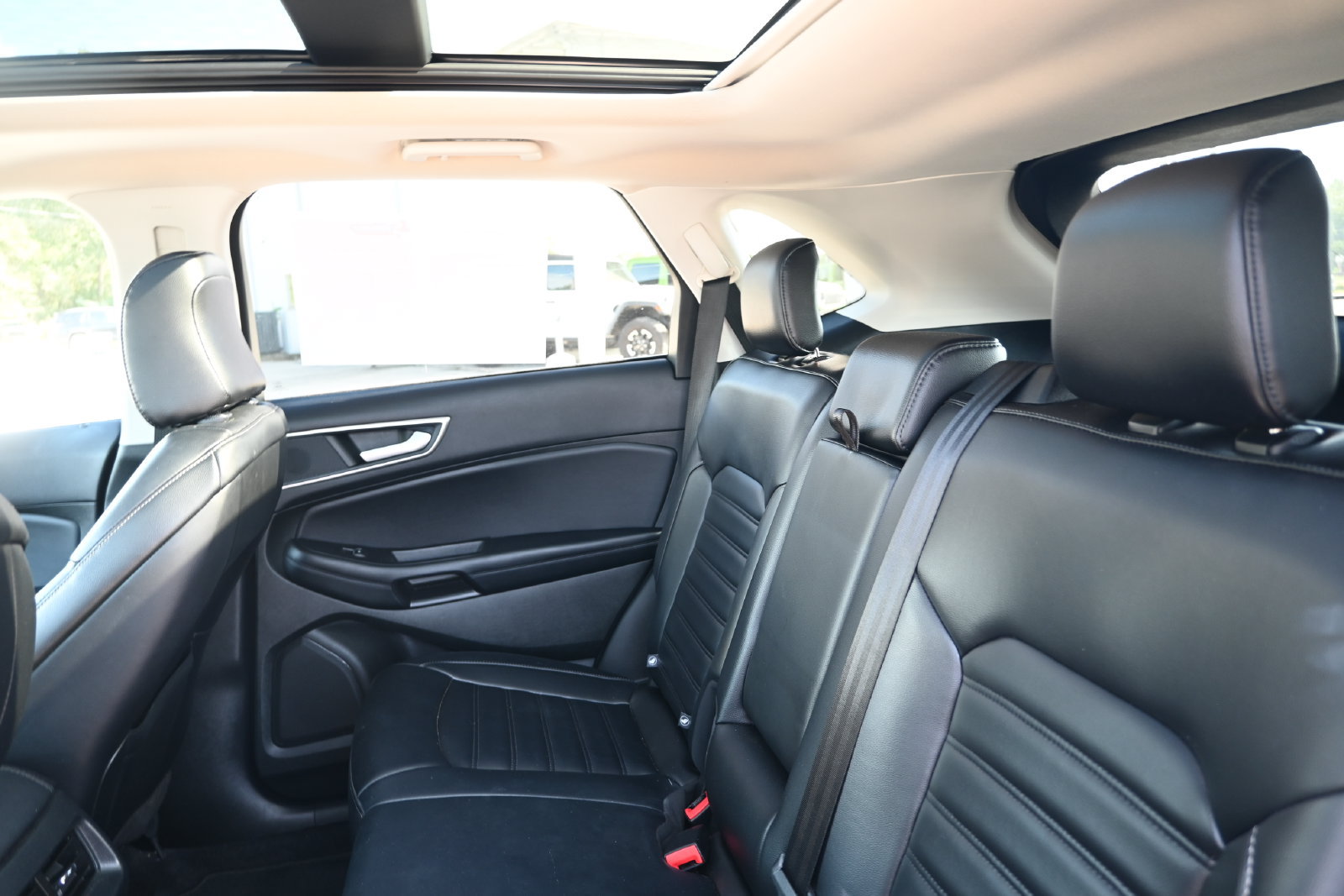 Used 2023 Ford Edge SEL w/ Convenience Package AWD/4WD image 26