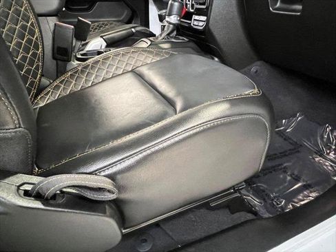 Certified 2022 Jeep Wrangler Unlimited Sahara image 13