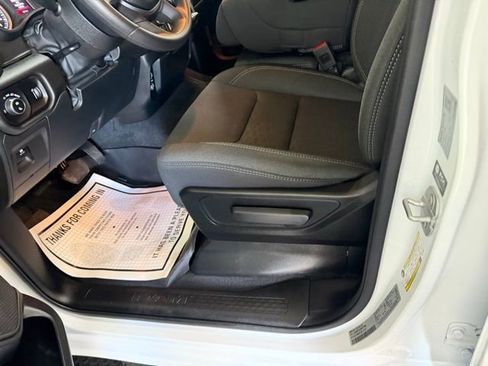 Used 2025 RAM 1500 Big Horn AWD/4WD image 22
