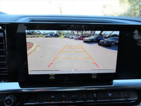 Used 2026 Chevrolet Silverado 1500 LT image 25