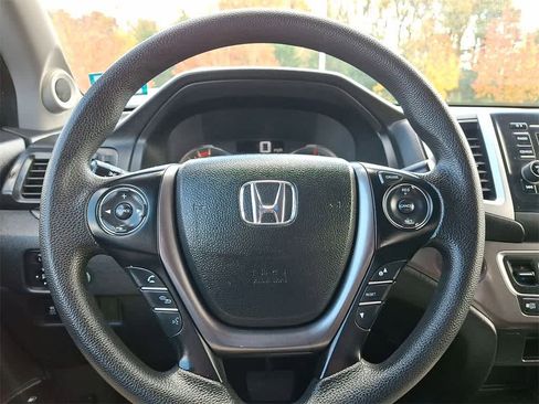 Used 2017 Honda Ridgeline RTS image 15