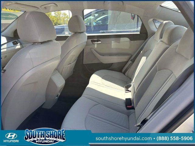 Used 2018 Hyundai Sonata SE FWD image 12