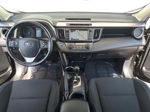 Used 2016 Toyota RAV4 XLE image 9