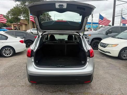 Used 2017 Nissan Rogue Sport SV FWD image 9
