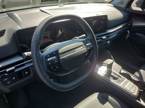 New 2026 Kia Sportage SX FWD image 24