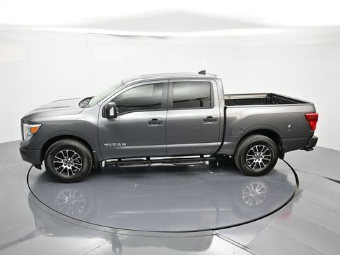 Used 2024 Nissan Titan SV w/ SV Convenience Package image 36