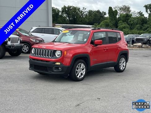 Certified 2017 Jeep Renegade Latitude FWD image 9