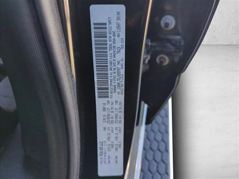 Used 2020 RAM 1500 Laramie image 29