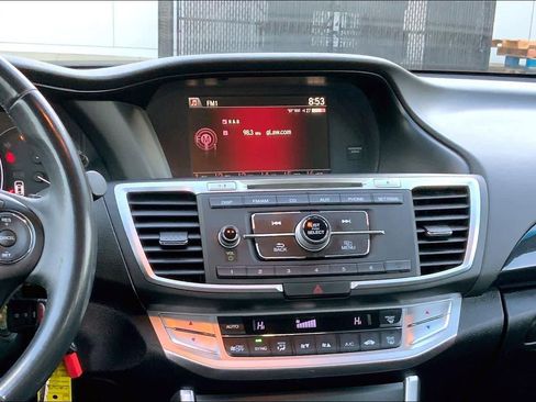 Used 2013 Honda Accord Sport image 7