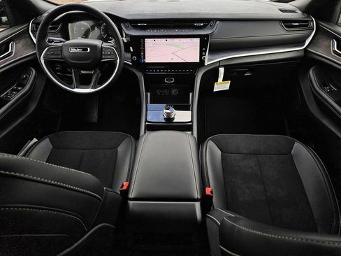 New 2026 Jeep Grand Cherokee Altitude RWD image 34