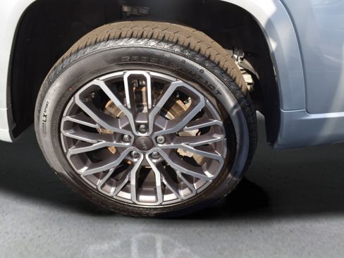 Used 2025 Jeep Grand Cherokee L Summit AWD/4WD image 7