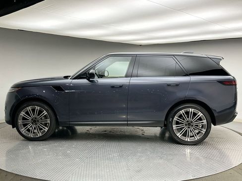 New 2026 Land Rover Range Rover Sport SE AWD/4WD image 10