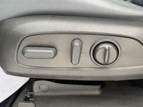 Used 2023 Buick Enclave Essence w/ Experience Buick Package image 22