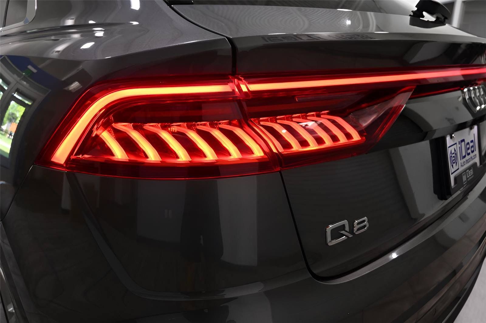 Used 2021 Audi Q8 Prestige AWD/4WD image 40