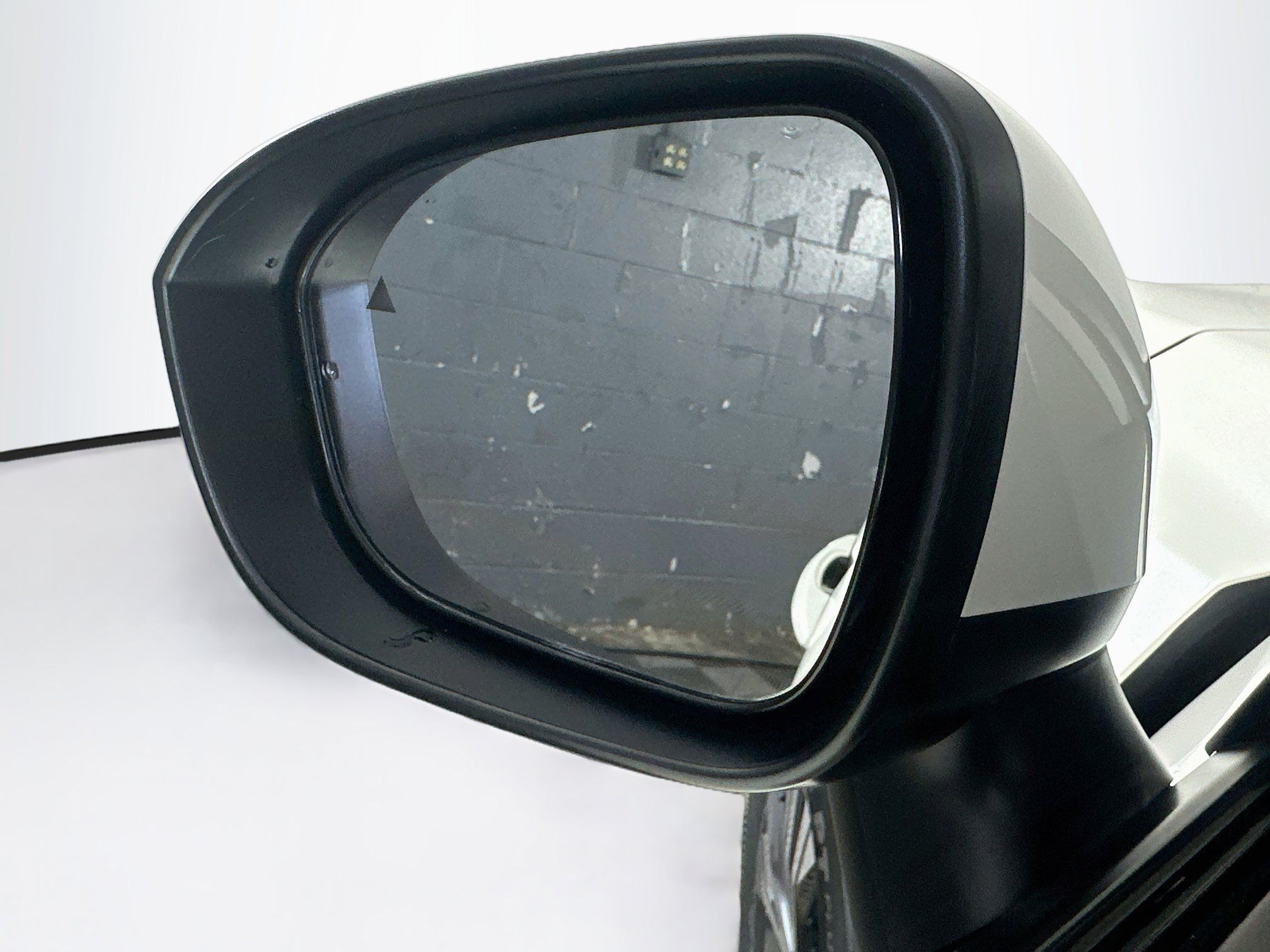 Used 2023 Nissan Rogue SV FWD image 16