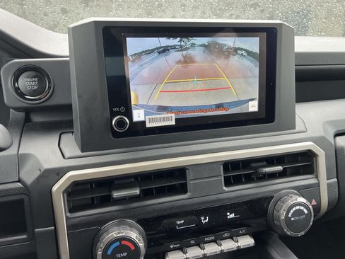 Used 2024 Toyota Tacoma SR AWD/4WD image 4