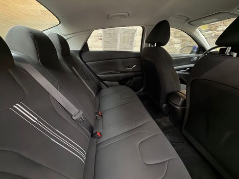 Certified 2023 Hyundai Elantra SEL FWD image 29