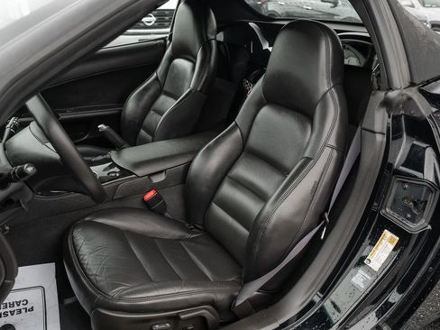 Used 2008 Chevrolet Corvette Convertible w/ Preferred Equipment Group RWD image 12