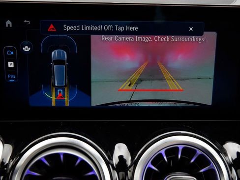 Used 2026 Mercedes-Benz GLB 250 image 30