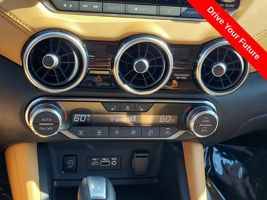 Used 2025 Nissan Sentra SV w/ SV Premium Package FWD image 12