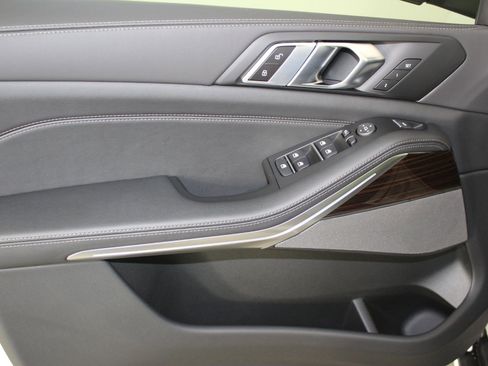 New 2026 BMW X5 xDrive40i image 11