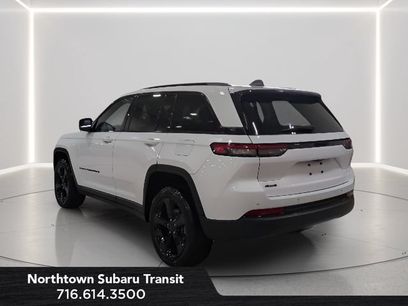 Used 2023 Jeep Grand Cherokee Altitude