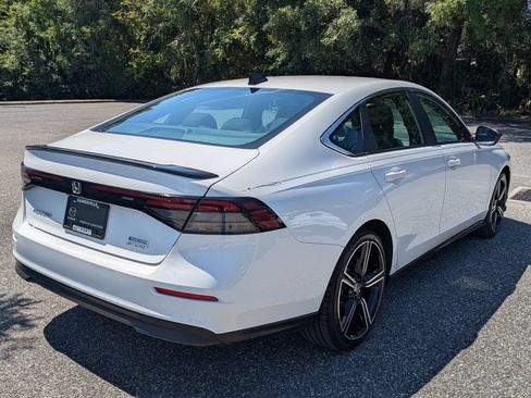 Used 2023 Honda Accord Sport image 3