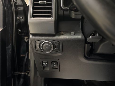 Used 2020 Ford F150 XLT w/ Equipment Group 302A Luxury image 10