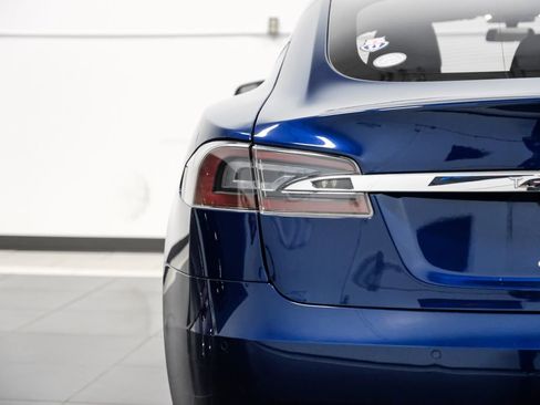 Used 2019 Tesla Model S Long Range AWD/4WD image 41