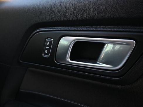 Used 2018 Ford Mustang GT image 39