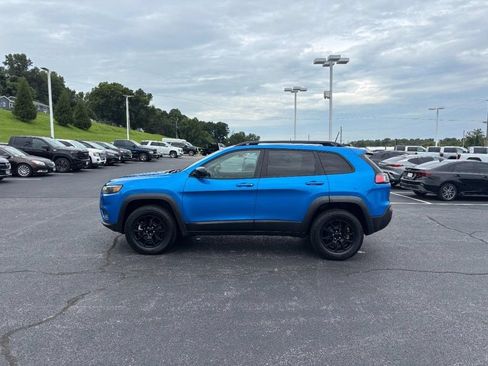 Used 2022 Jeep Cherokee Latitude w/ Trailer Tow Group AWD/4WD image 6