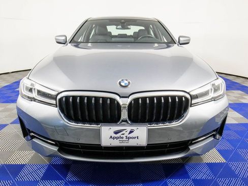 Used 2023 BMW 540i w/ Convenience Package image 2
