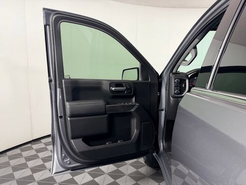 Used 2021 Chevrolet Silverado 1500 LTZ AWD/4WD image 28
